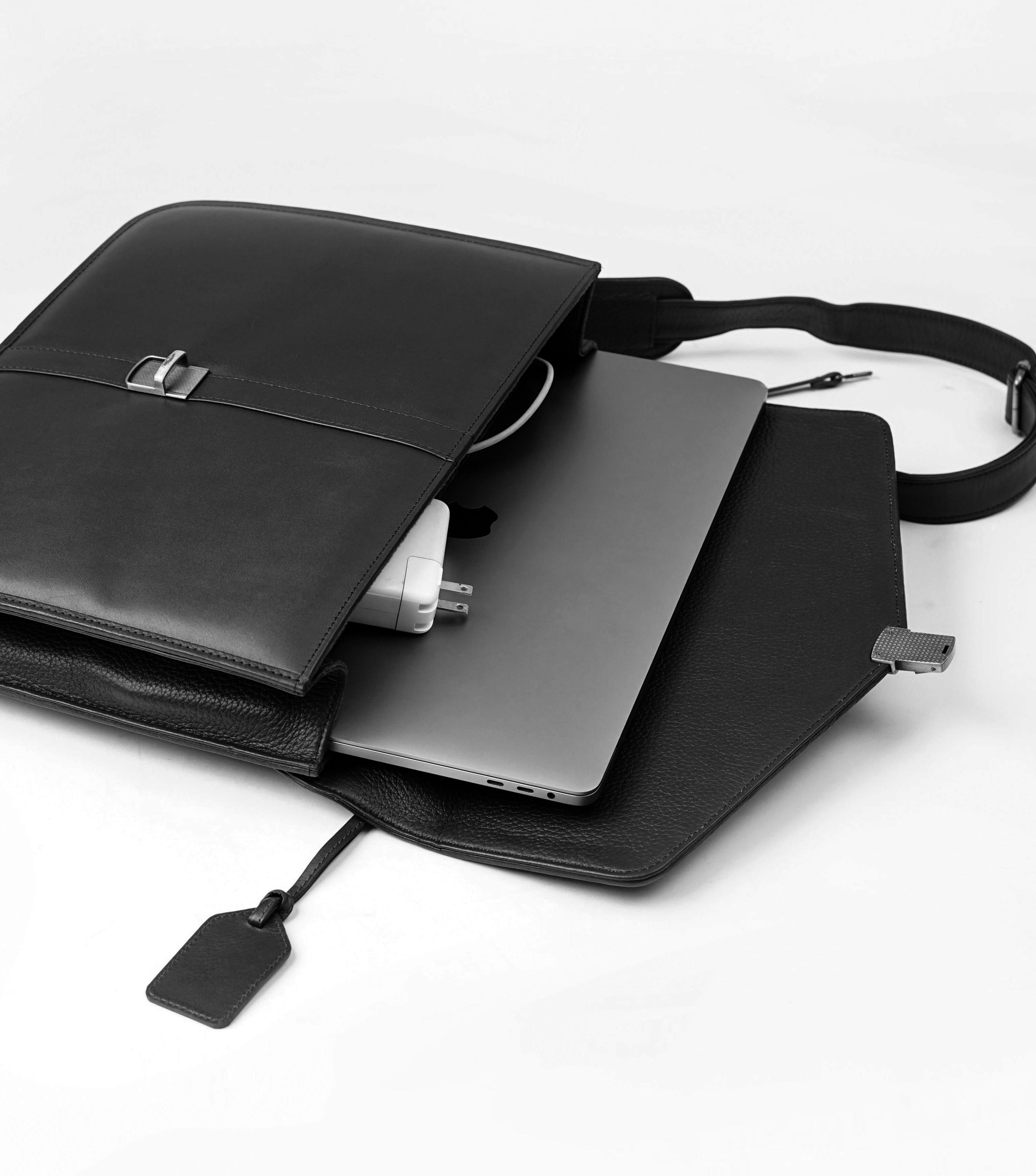 Blackstone Executive Bag