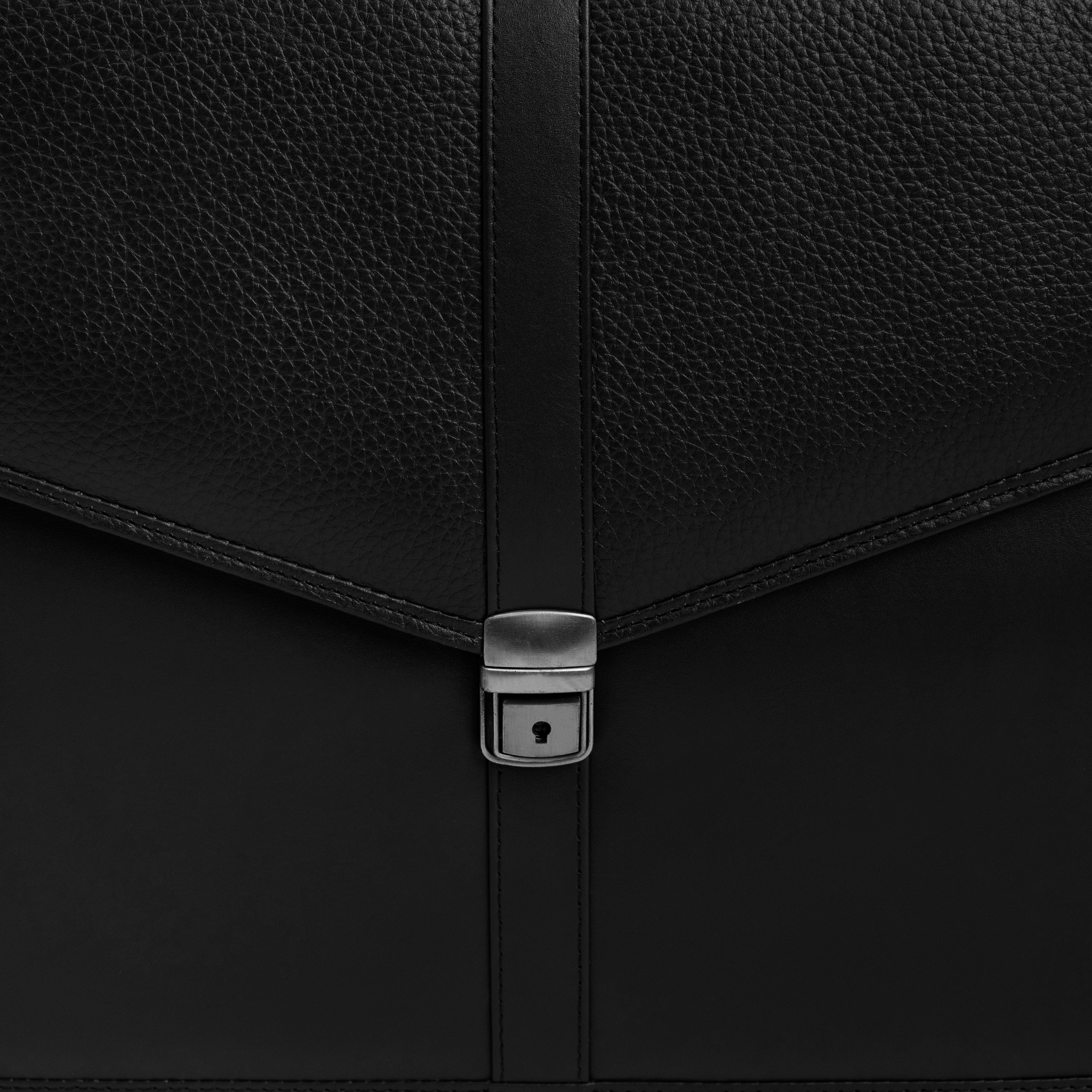 Blackstone Executive Bag